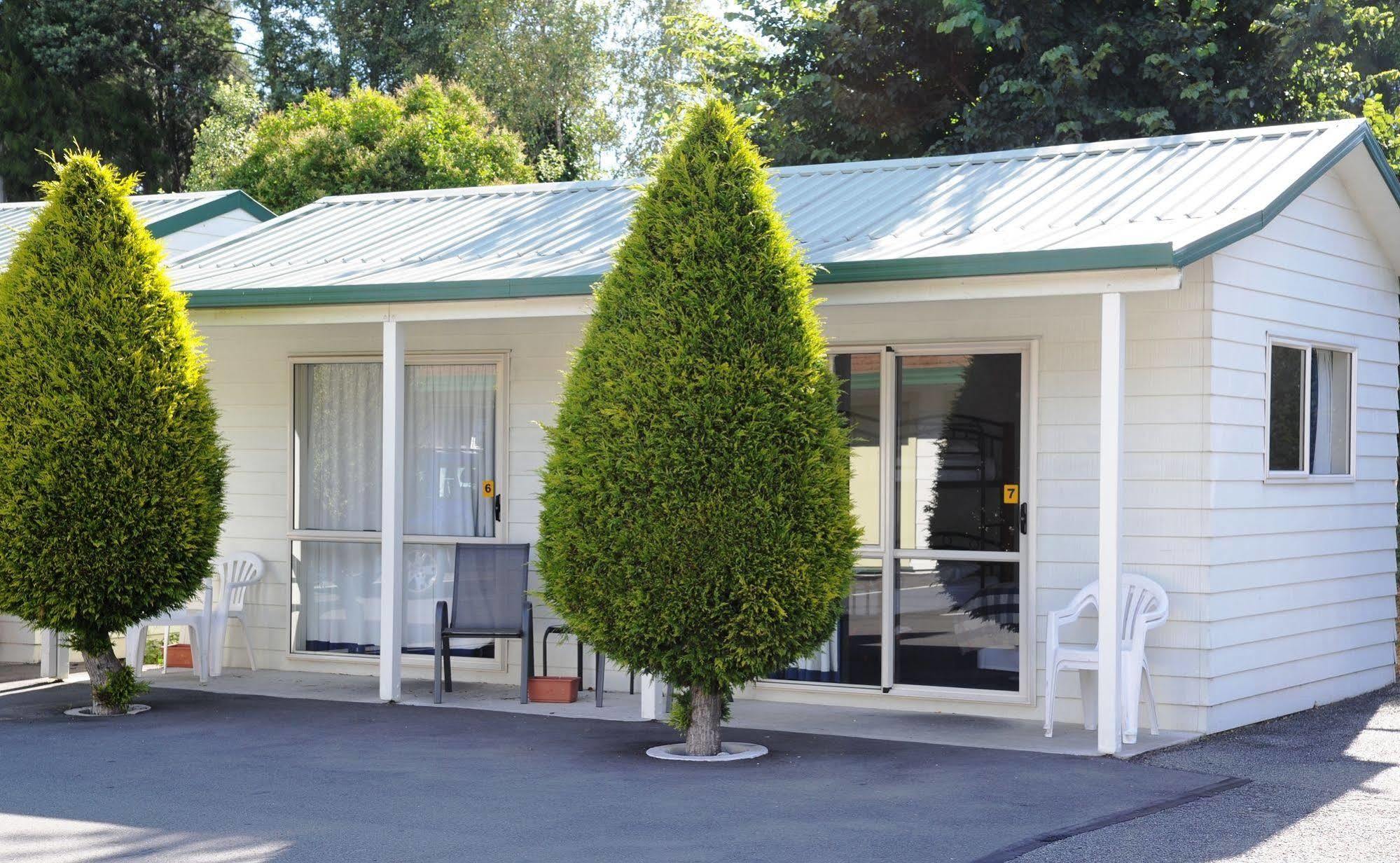 Blenheim Bridges Holiday Park Exterior photo