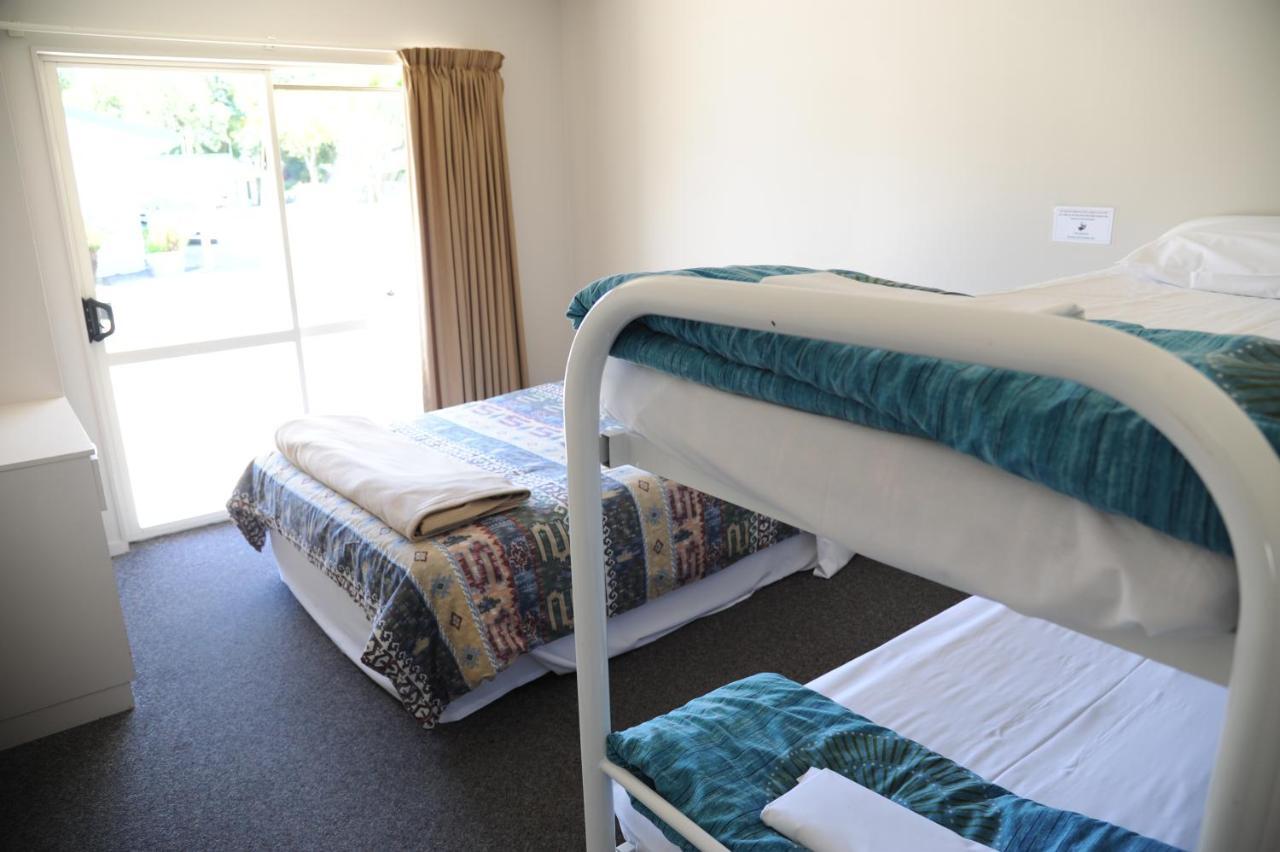 Blenheim Bridges Holiday Park Room photo